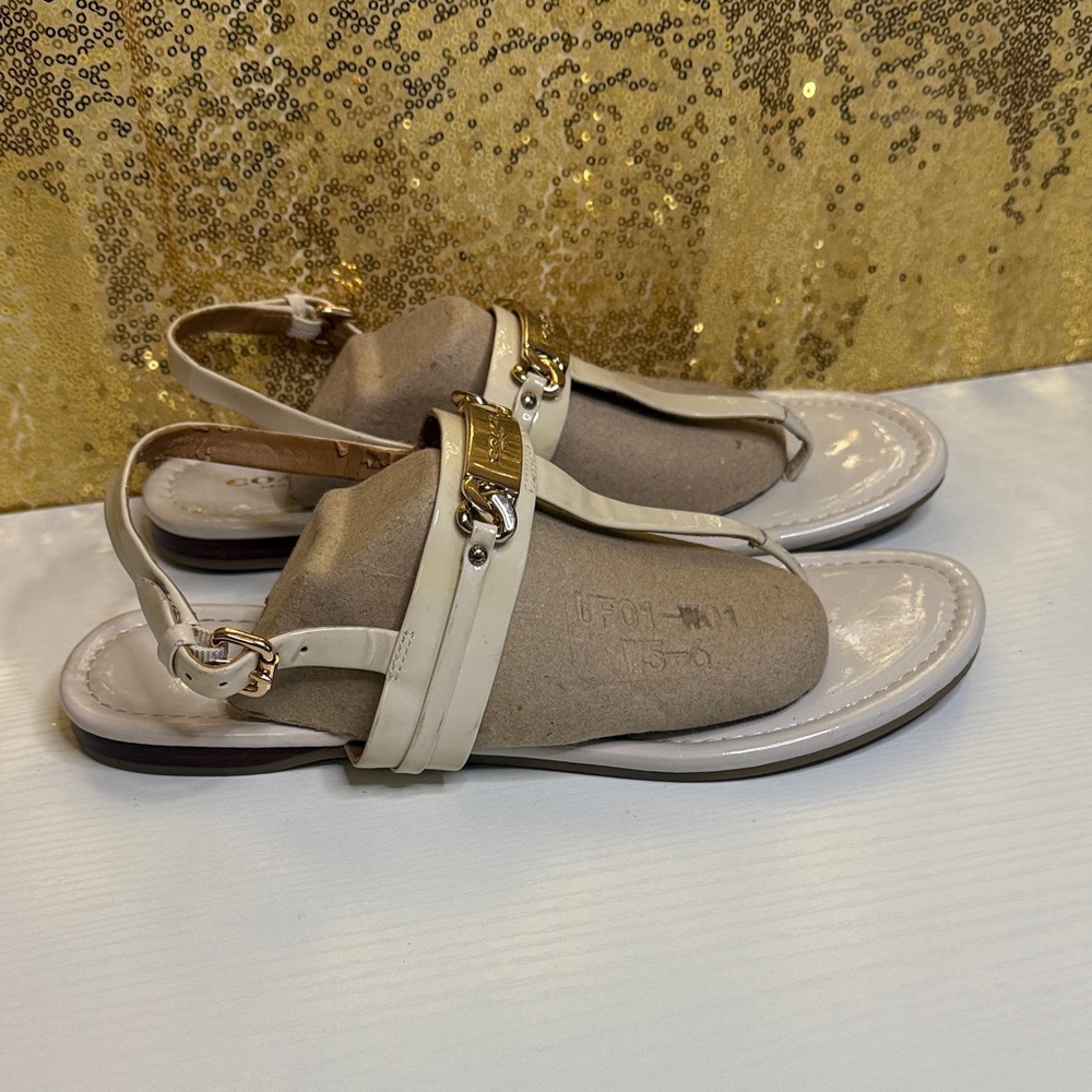 Coach Caterine patent leather Beige and Cream Sandals with Gold Details - Picture 3 of 11